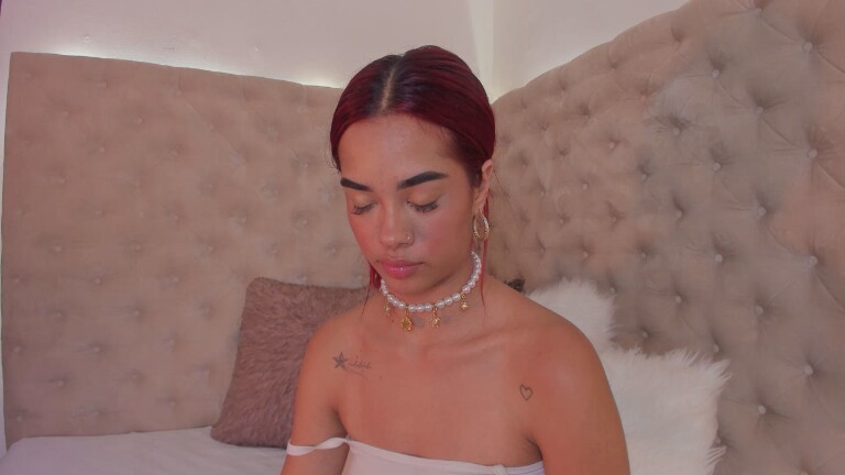 Alanna_Blakes's Streamate show and profile