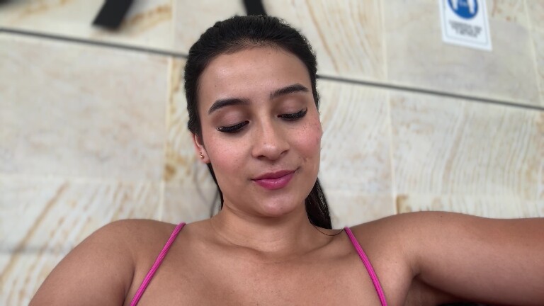 ValentinaMars's Streamate show and profile