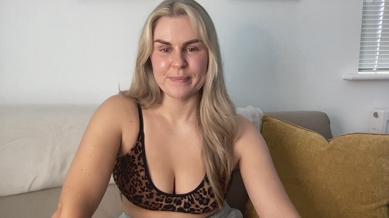 ClaraXVale's Streamate show and profile