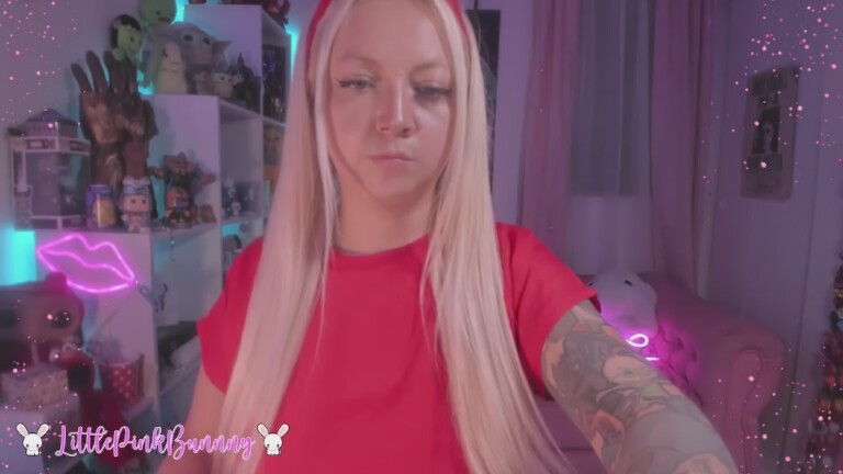LittlePinkBunnny's Streamate show and profile