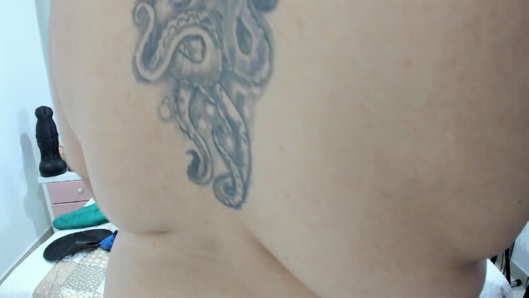 Sweet_X's Streamate show and profile