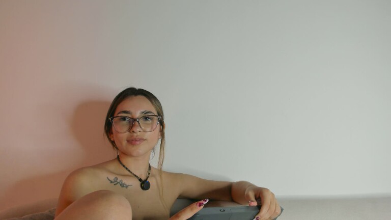 AuraRosse's Streamate show and profile