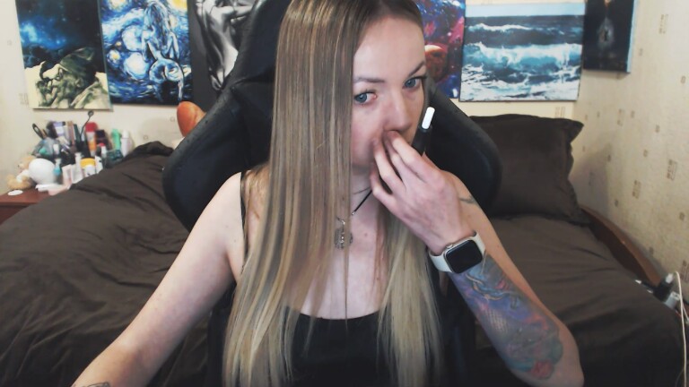 BringingLuck's Streamate show and profile