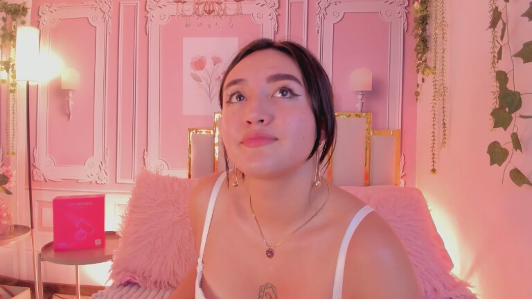 NaraSuarez's Streamate show and profile