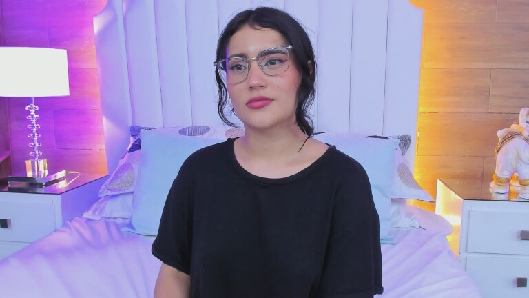 AliceeCarther's Streamate show and profile