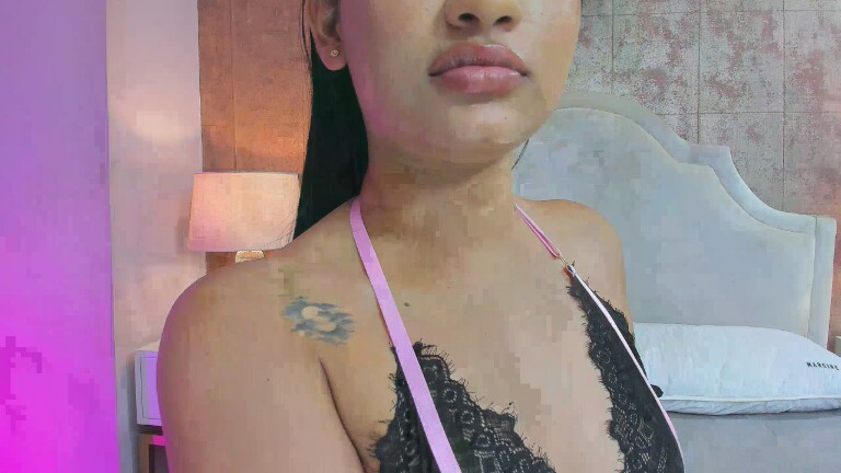 KhloeWonders's Streamate show and profile