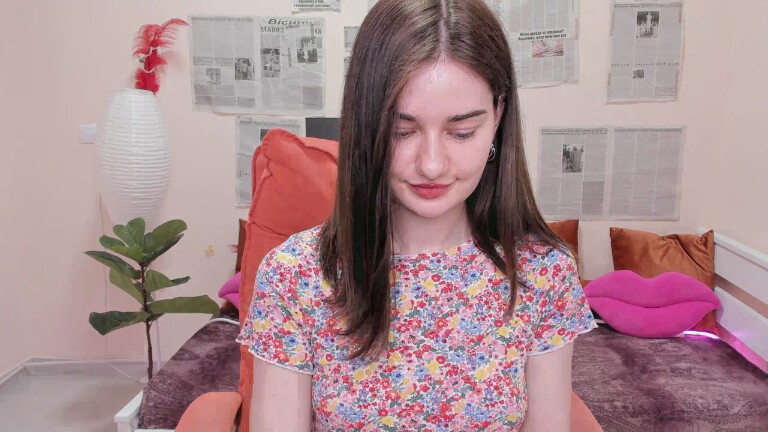 DemiLinda's Streamate show and profile