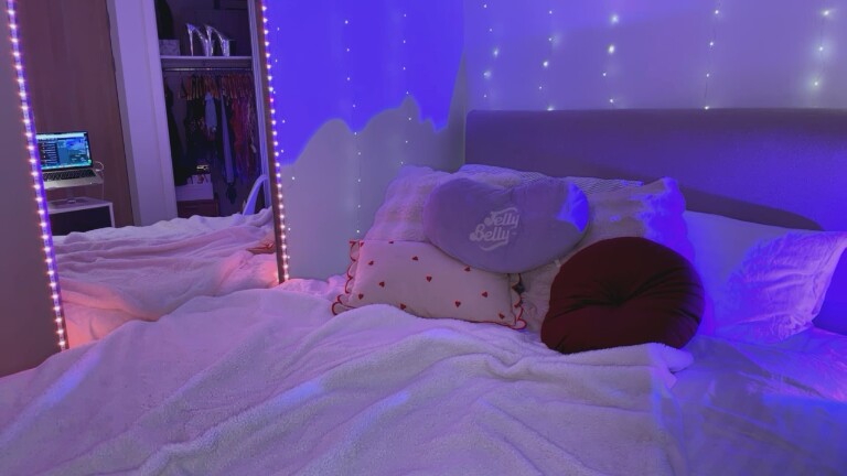 JessicaGraceUK's Streamate show and profile