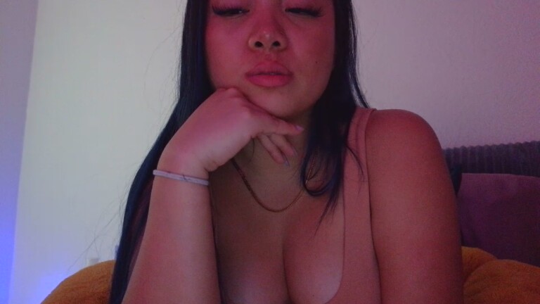 VeeE63's Streamate show and profile