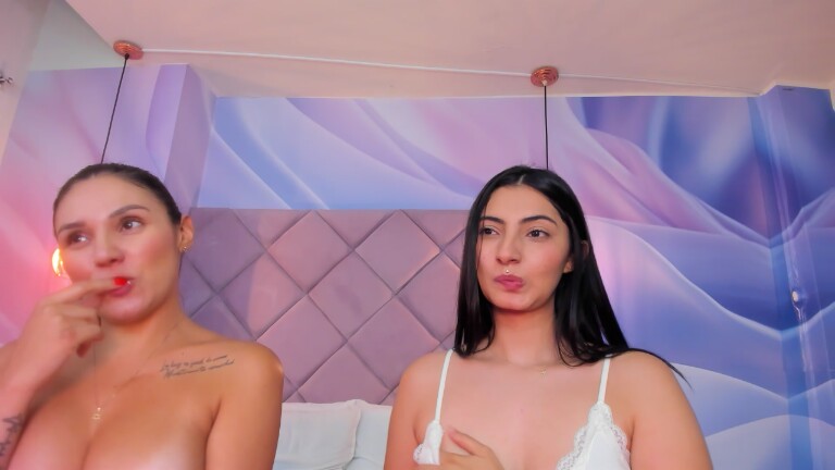 ViolletaRosse's Streamate show and profile