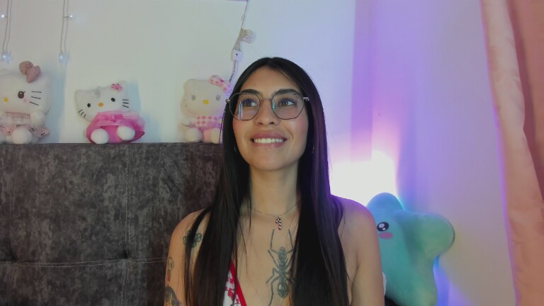 Macarena99's Streamate show and profile