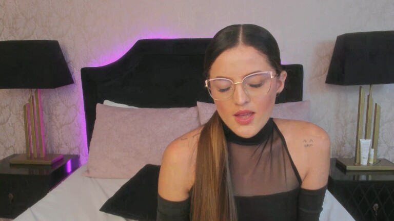 AlicceGray's Streamate show and profile