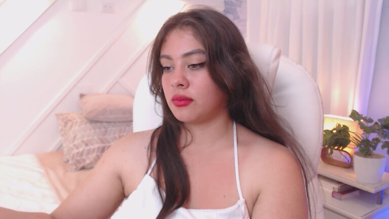 SophieElix's Streamate show and profile