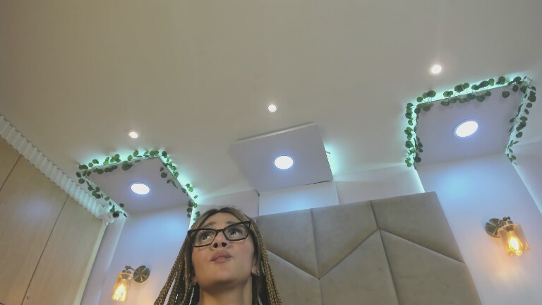 AzunaStar's Streamate show and profile