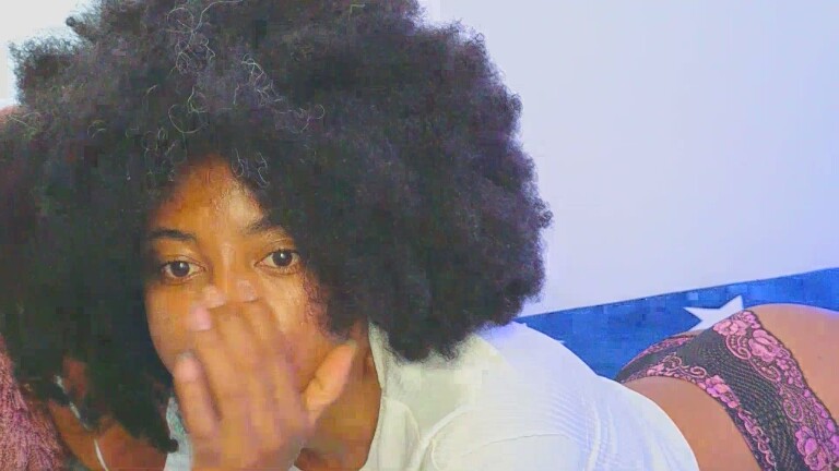 kriss_reyes's Streamate show and profile