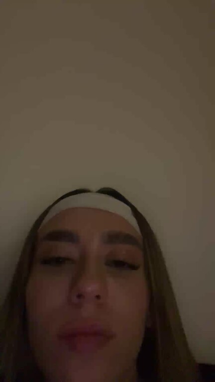 MadisonReeds's Streamate show and profile