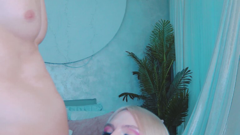 DenLina's Streamate show and profile