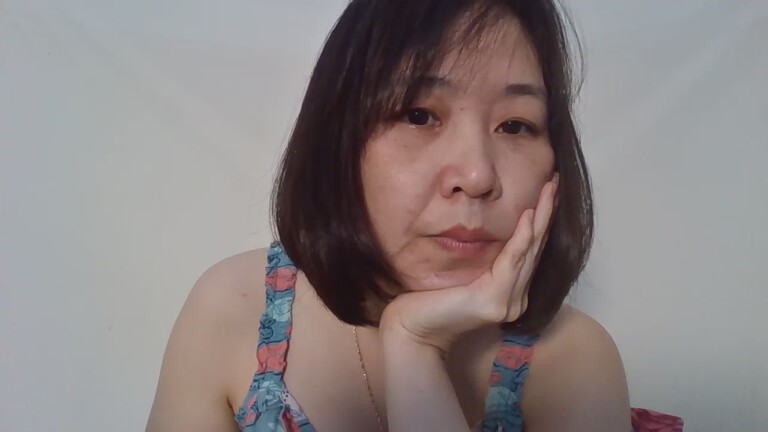 AnnaKute's Streamate show and profile