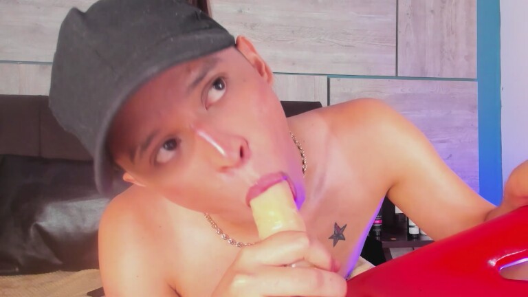 Aziel_Hotboy's Streamate show and profile
