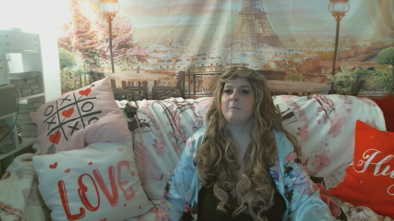 lovehollyann's Streamate show and profile