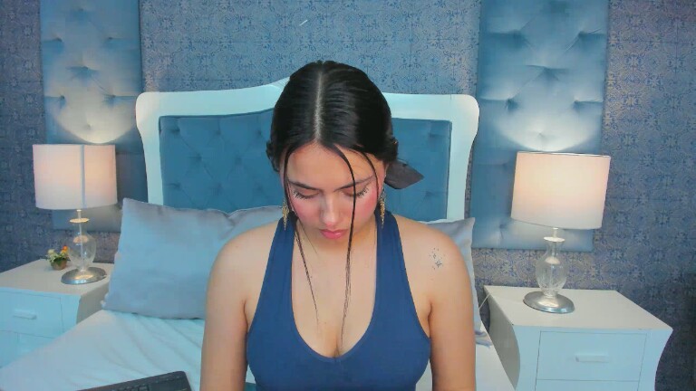 SusyLuv's Streamate show and profile