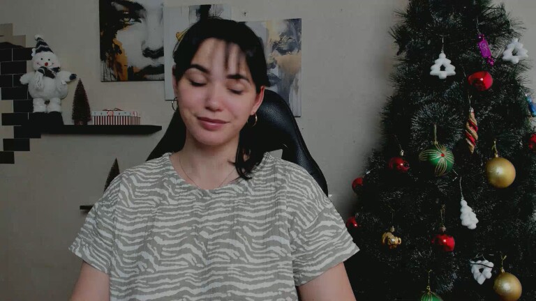 GlamNova's Streamate show and profile