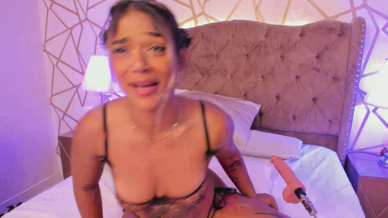 SaschaFit's Streamate show and profile