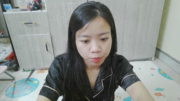 Nellid079's Streamate show and profile