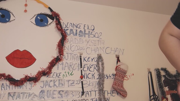 SYIA's Streamate show and profile