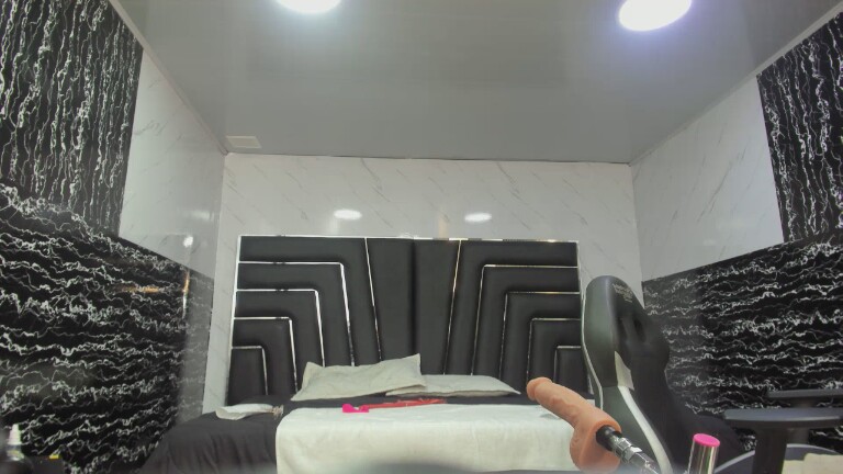 Ladyy_Scarlett's Streamate show and profile