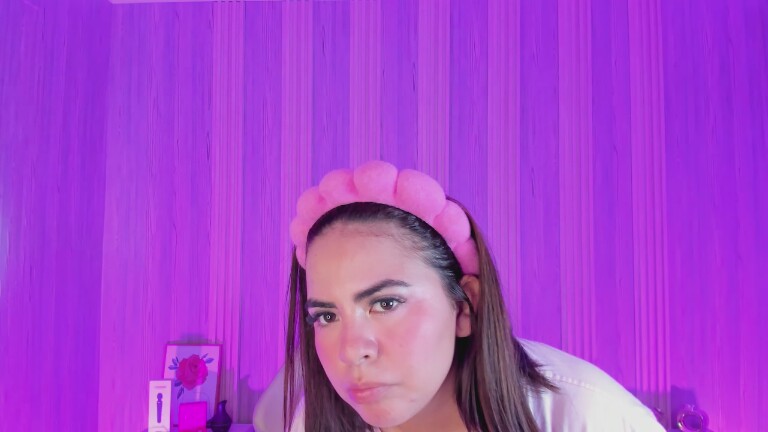 Liia_Sweett's Streamate show and profile