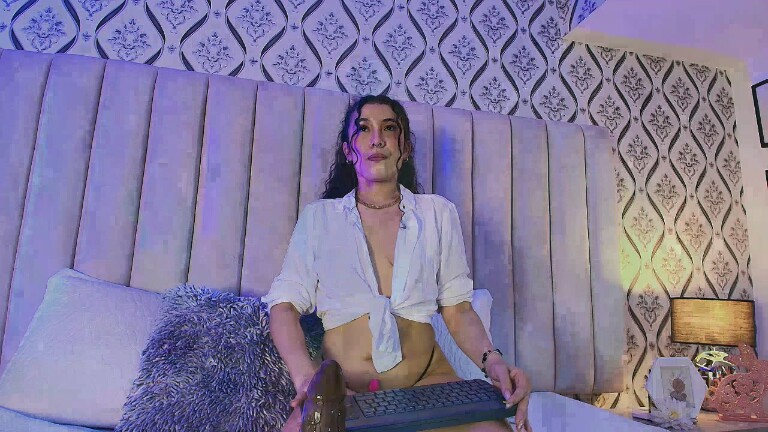 Emma_Lunny's Streamate show and profile