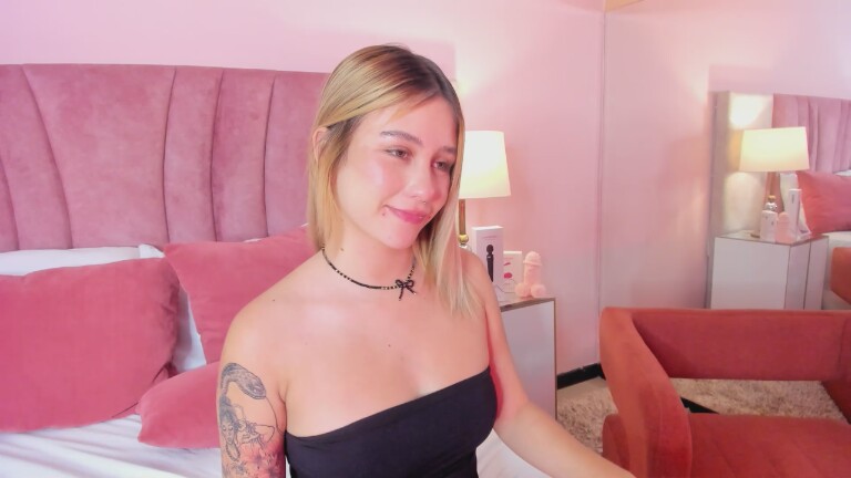 SusyBlair's Streamate show and profile