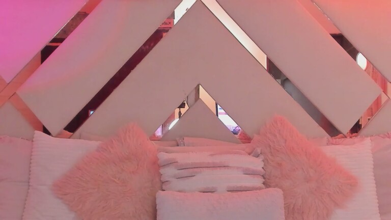 SrtaBlue's Streamate show and profile