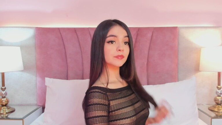 EmmaWeest's Streamate show and profile