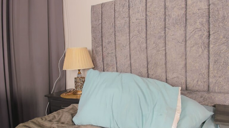 emilyrojas's Streamate show and profile