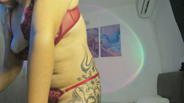 SkyLumen's Streamate show and profile