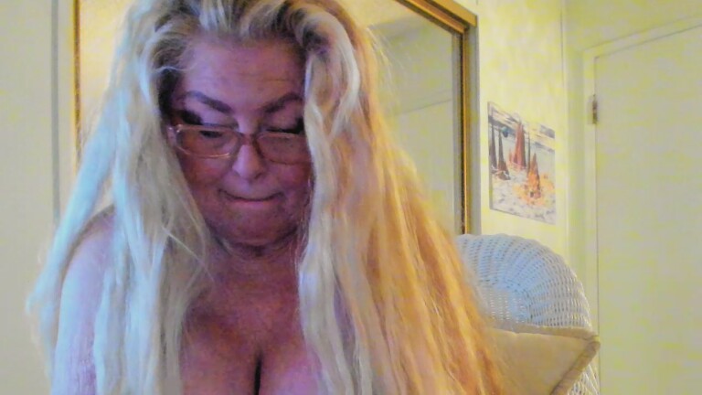 amberxxx's Streamate show and profile