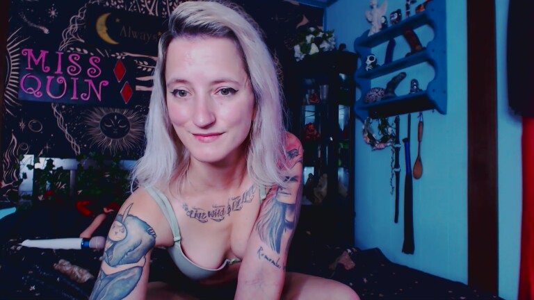 MissQuinCam's Streamate show and profile