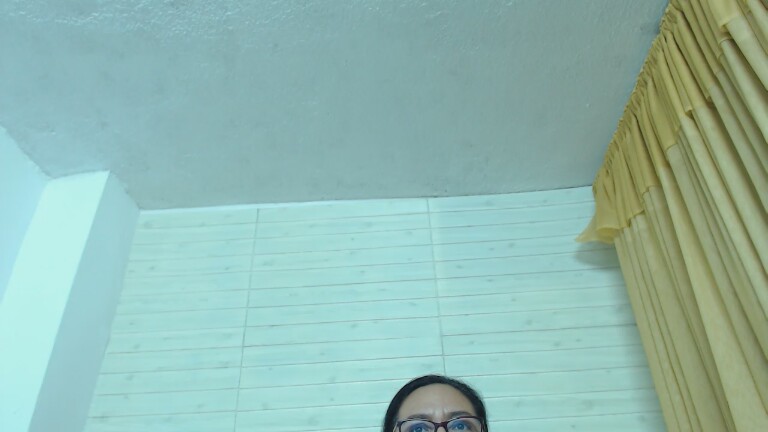 AnaSmile's Streamate show and profile