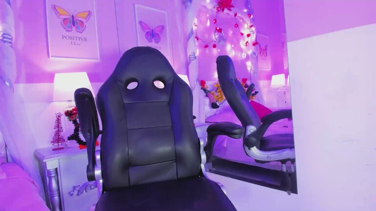 BellaBlazze's Streamate show and profile