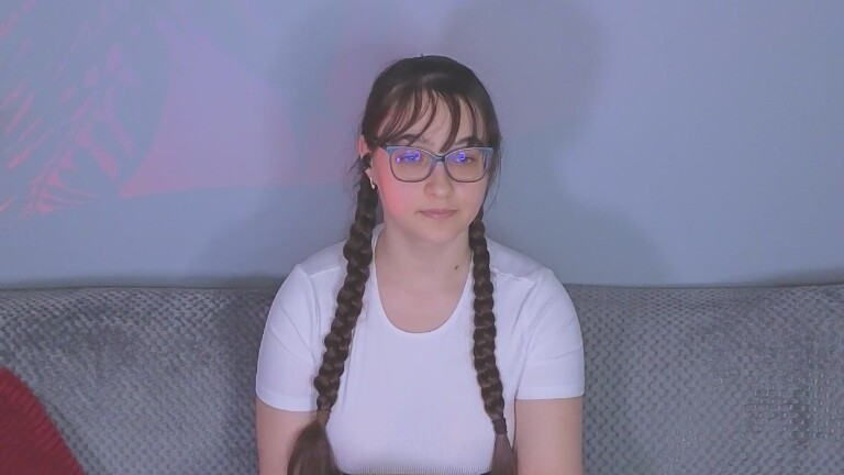 TessaDoll's Streamate show and profile