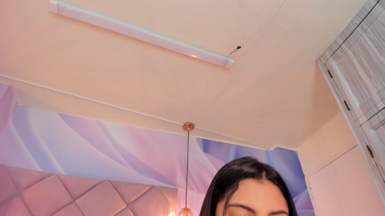 ViolletaRosse's Streamate show and profile