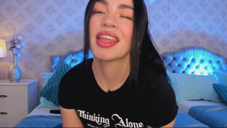 MayaWiills's Streamate show and profile