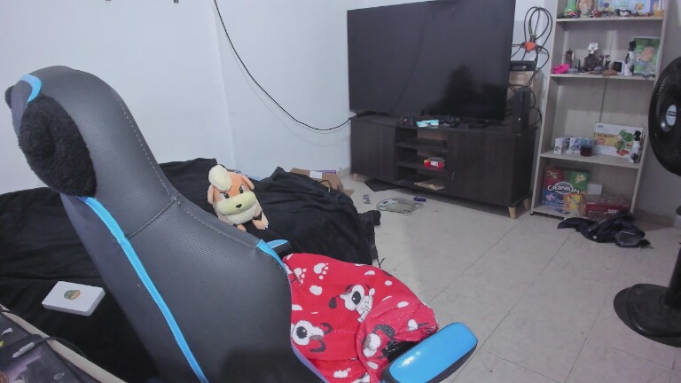 Red_Pandemonium's Streamate show and profile