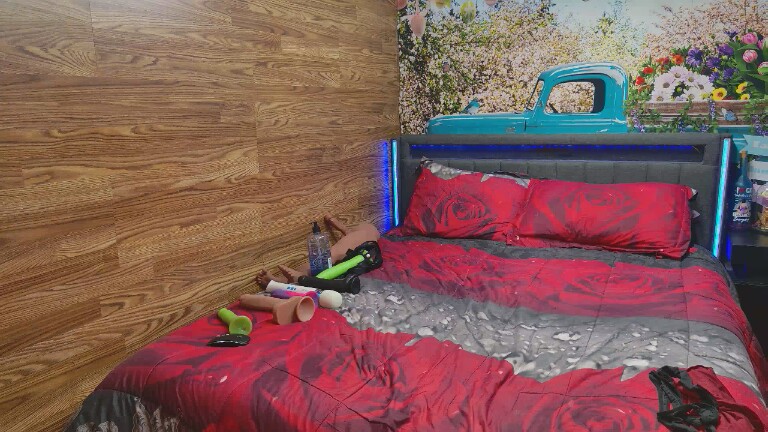 thesexymilf22's Streamate show and profile