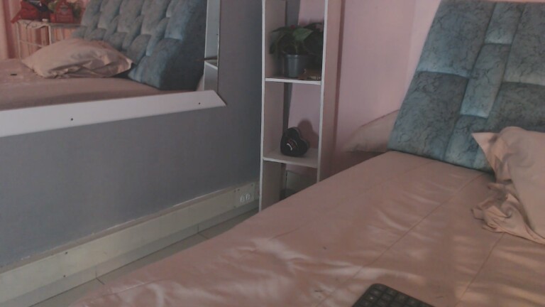 Camila_Cox's Streamate show and profile