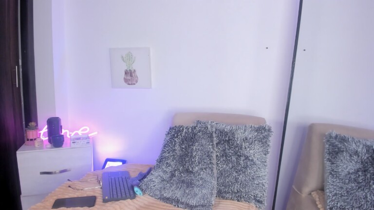 PaulettePetty's Streamate show and profile