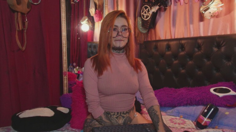 Neicaru's Streamate show and profile