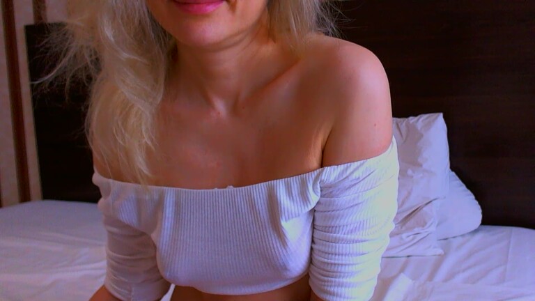 xShineLanax's Streamate show and profile